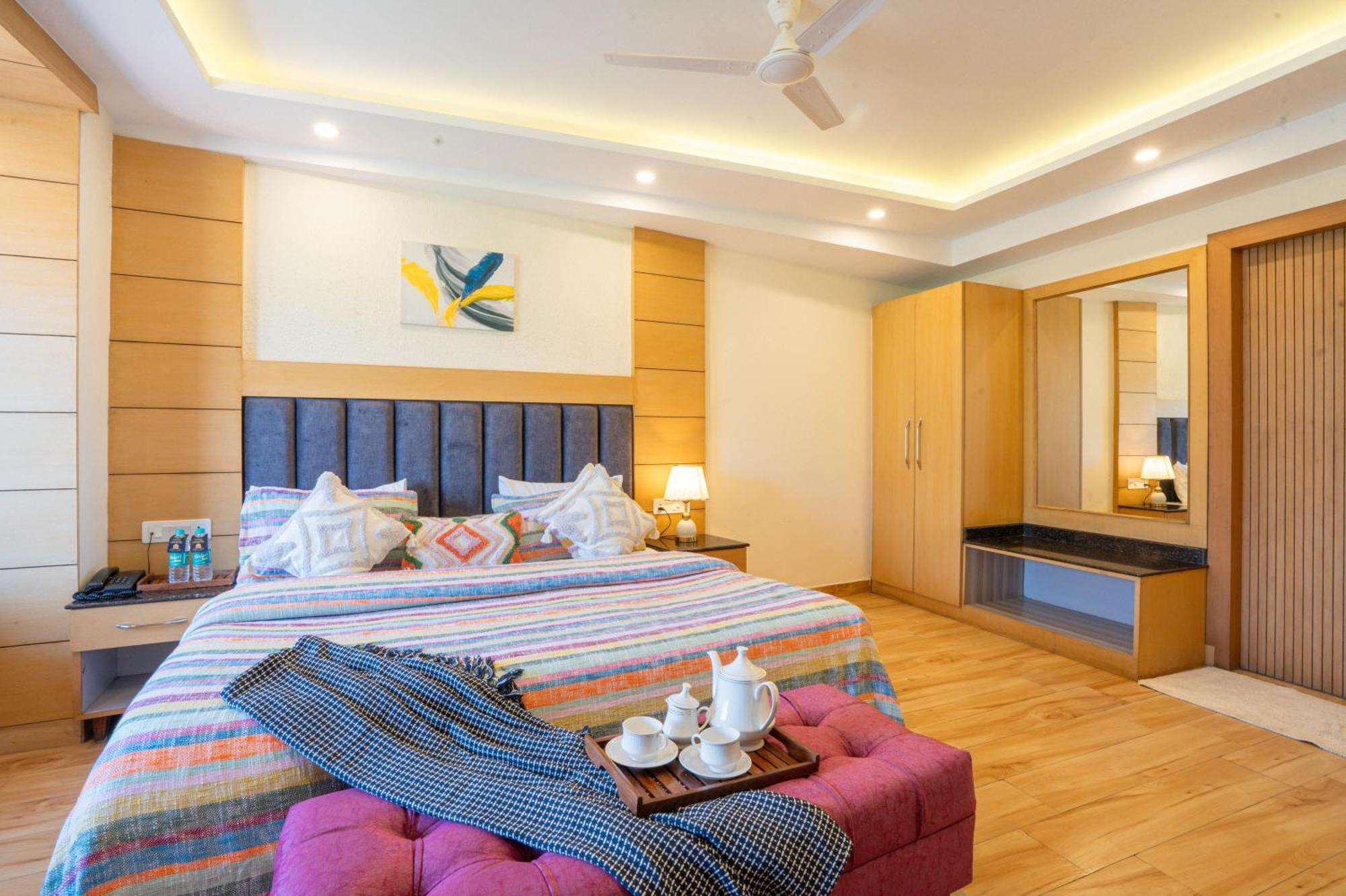 Perfectstayz Premium At Mall Road Масурі Екстер'єр фото