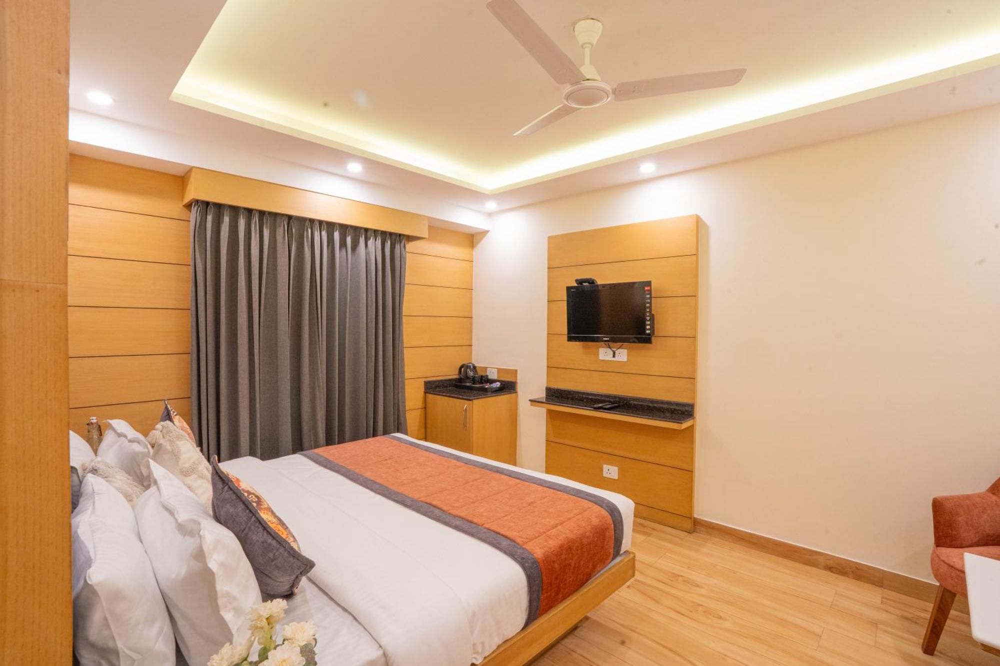 Perfectstayz Premium At Mall Road Масурі Екстер'єр фото