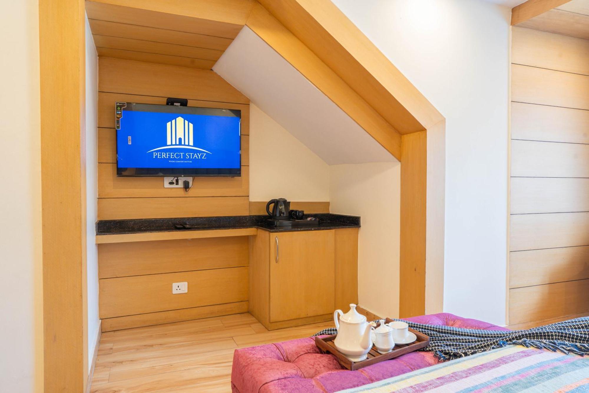 Perfectstayz Premium At Mall Road Масурі Екстер'єр фото