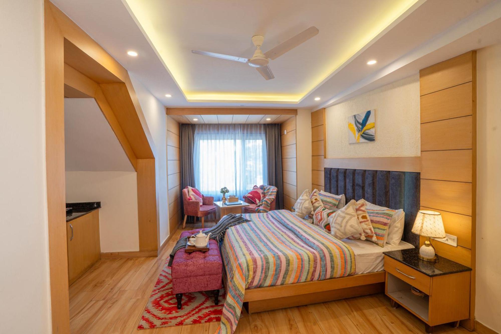 Perfectstayz Premium At Mall Road Масурі Екстер'єр фото