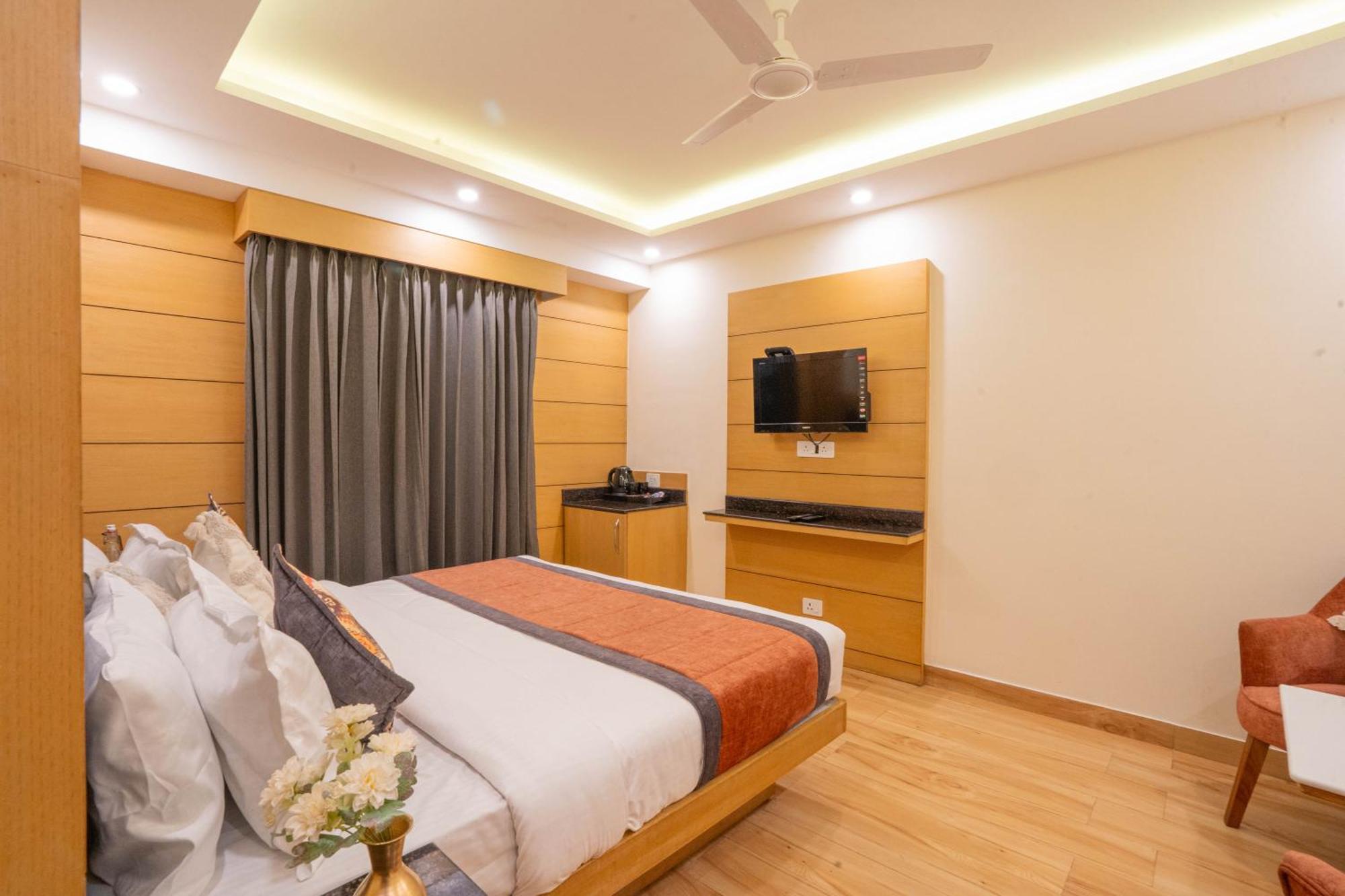 Perfectstayz Premium At Mall Road Масурі Екстер'єр фото