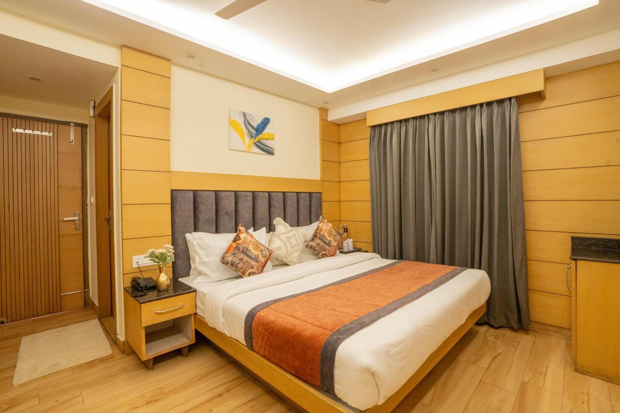 Perfectstayz Premium At Mall Road Масурі Екстер'єр фото