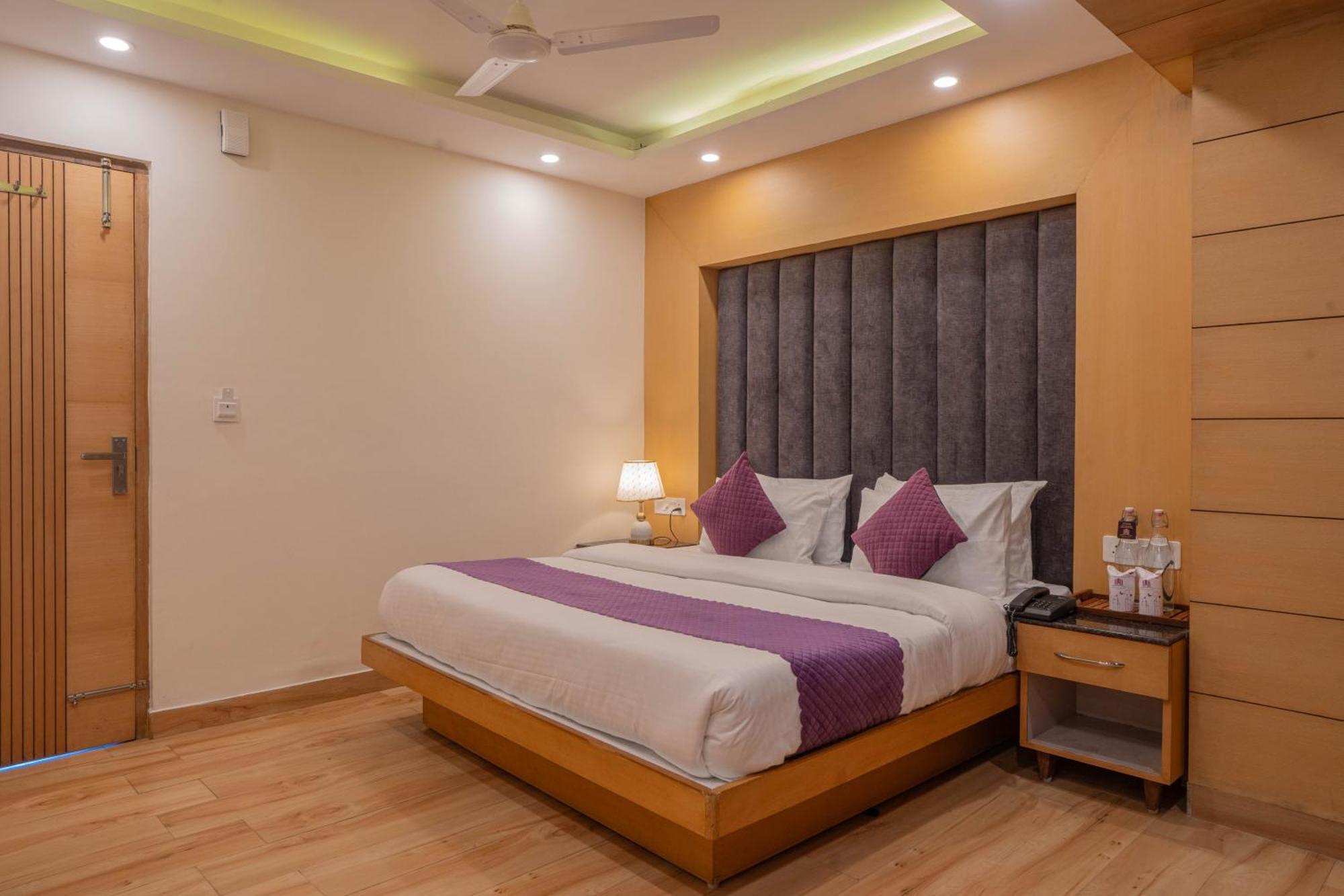 Perfectstayz Premium At Mall Road Масурі Екстер'єр фото
