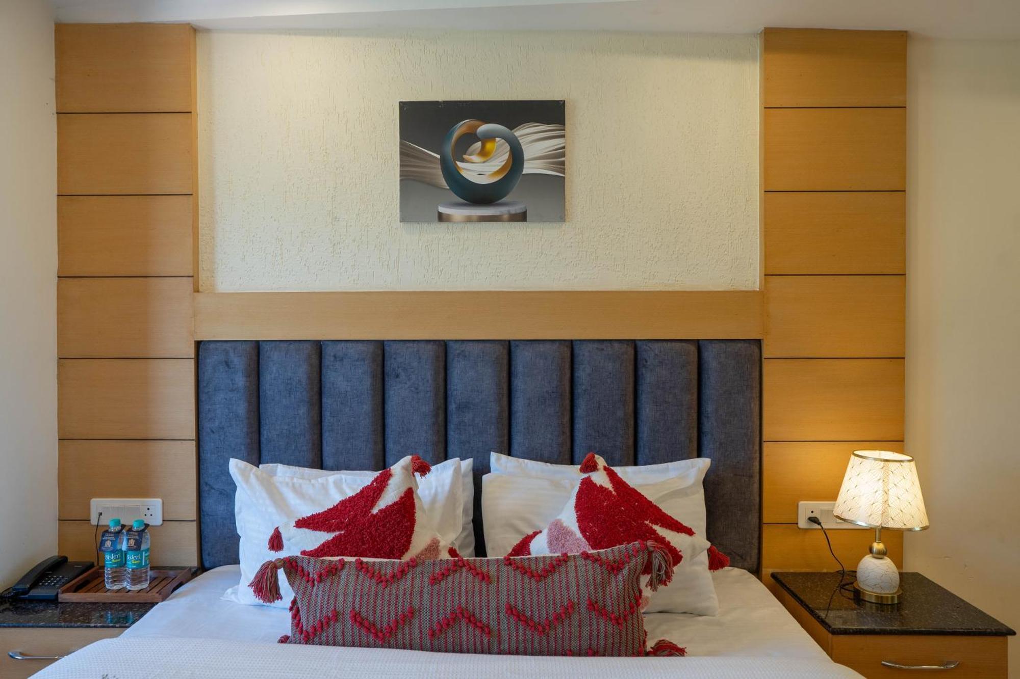 Perfectstayz Premium At Mall Road Масурі Екстер'єр фото