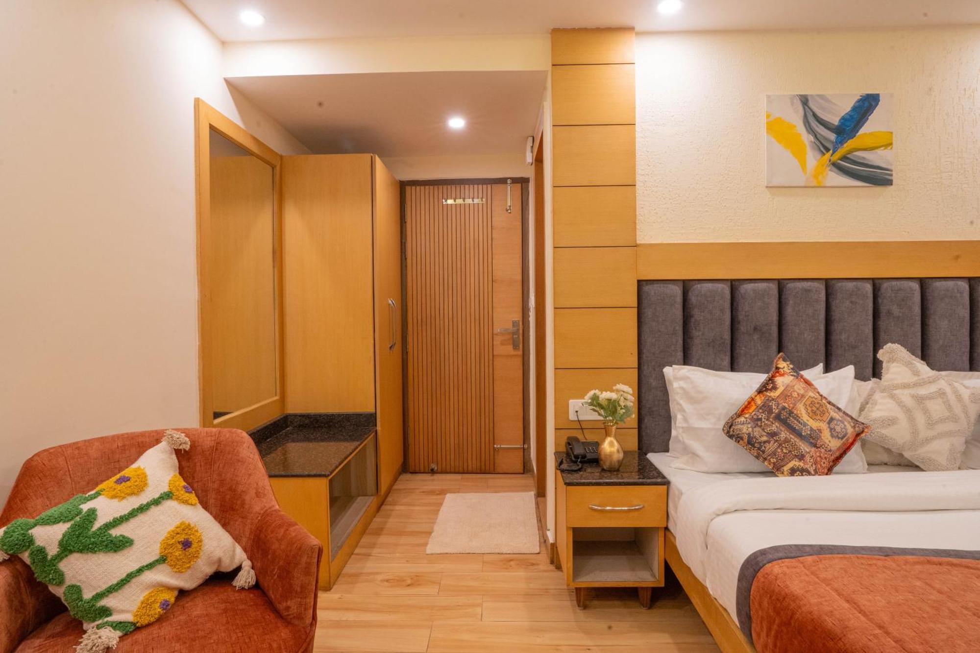 Perfectstayz Premium At Mall Road Масурі Екстер'єр фото